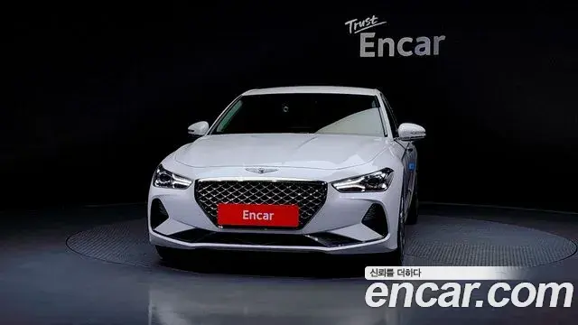 Genesis G70 2019 — Photo 8/20