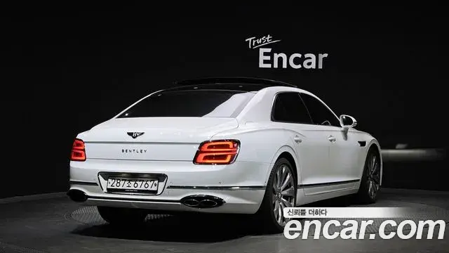 Bentley Flying Spur 2021 — Photo 7/20