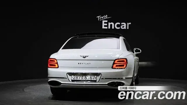 Bentley Flying Spur 2021 — Photo 9/20
