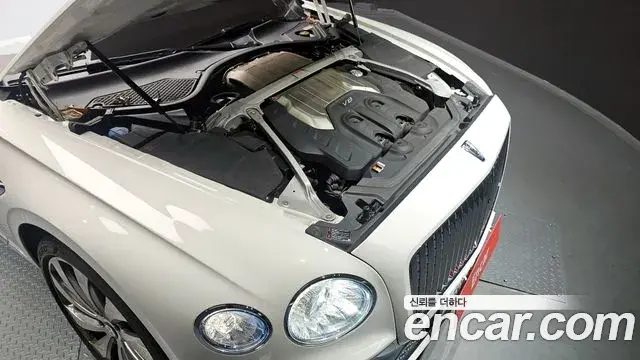 Bentley Flying Spur 2021 — Photo 19/20
