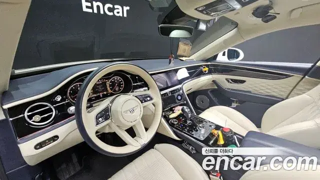 Bentley Flying Spur 2021 — Photo 16/20