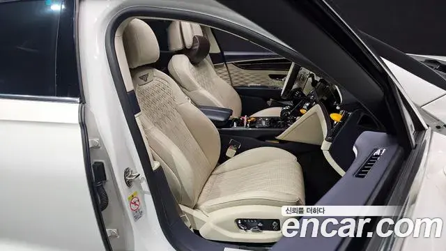 Bentley Flying Spur 2021 — Photo 17/20