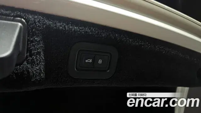 Bentley Flying Spur 2021 — Photo 12/20