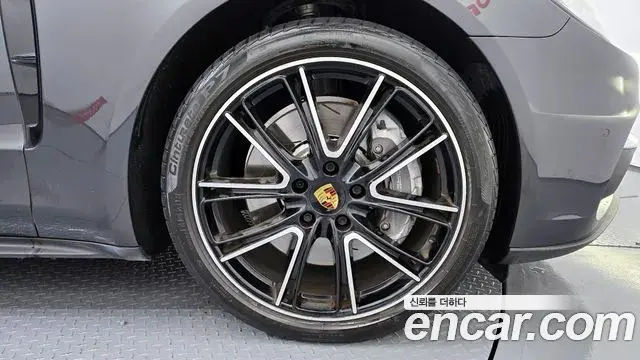 Porsche Panamera 2019 — Şəkil 5/20
