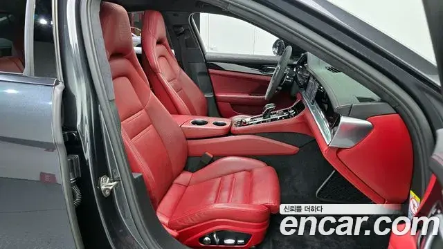 Porsche Panamera 2019 — Şəkil 9/20