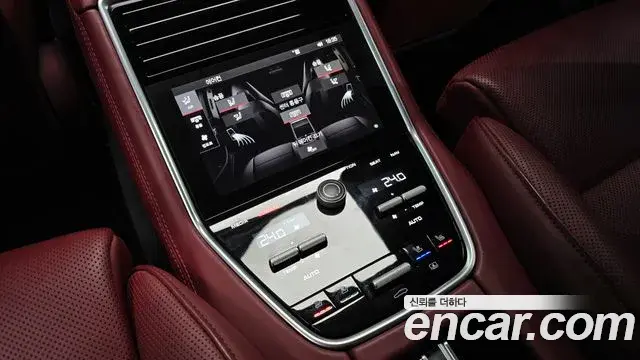 Porsche Panamera 2019 — Şəkil 12/20