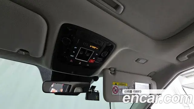 Kia Carnival 2022 — Фото 17/20