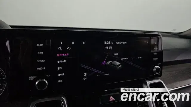Kia Sorento 2021 — Фото 16/20