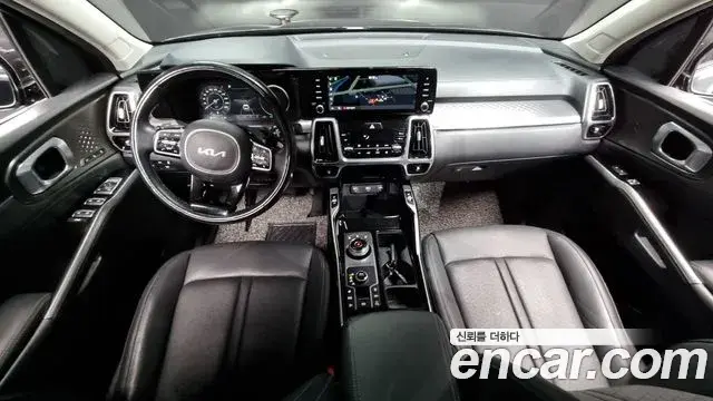 Kia Sorento 2021 — Фото 6/20