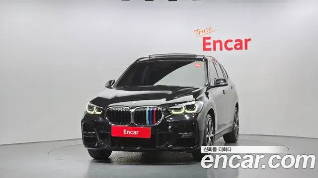BMW X1 2020 — Şəkil 18/20