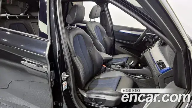 BMW X1 2020 — Şəkil 14/20