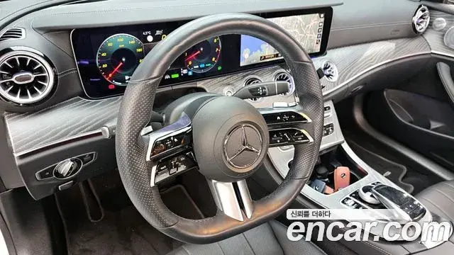 Mercedes-Benz E-Class 2021 — Фото 13/20