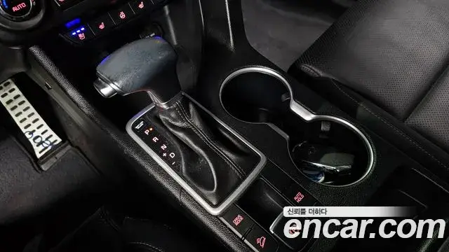 Kia Sportage The Bold 2021 — Photo 4/20