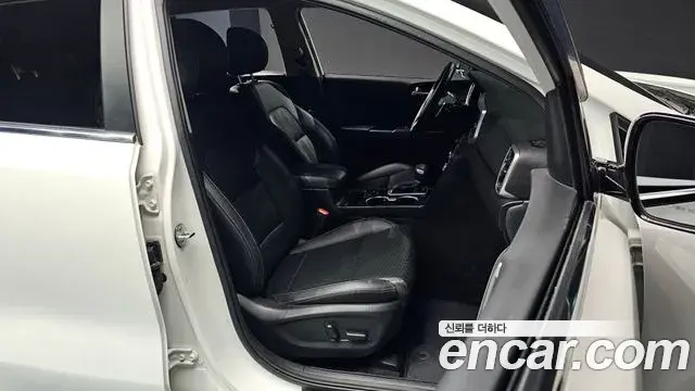 Kia Sportage The Bold 2021 — Photo 11/20