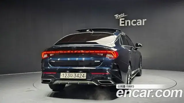 Kia K5 2020 — ფოტო 9/20