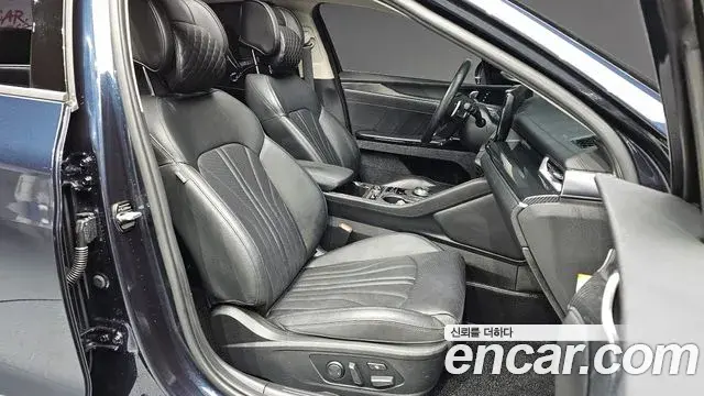 Kia K5 2020 — ფოტო 17/20