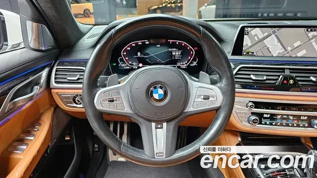 BMW 7 Series 2022 — Фото 13/20