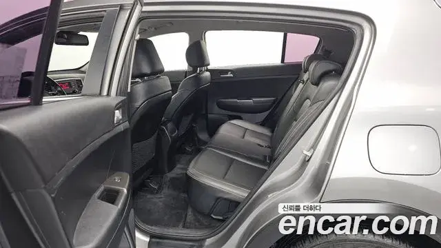 Kia Sportage The Bold 2019 — Photo 17/20