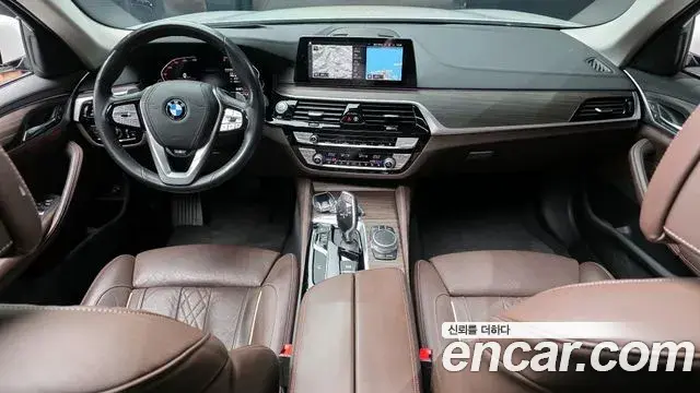 BMW 5 Series 2020 — Фото 7/20