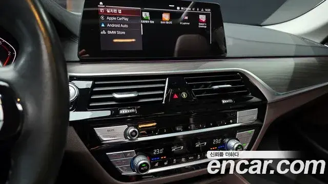 BMW 5 Series 2020 — Фото 14/20