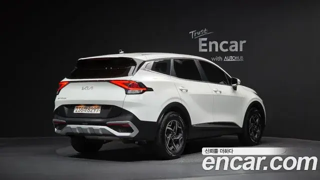 Kia Sportage 2022 — Фото 2/20