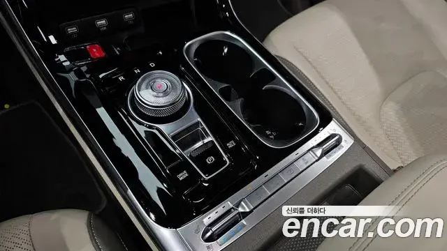 Kia Carnival 2021 — Şəkil 2/20