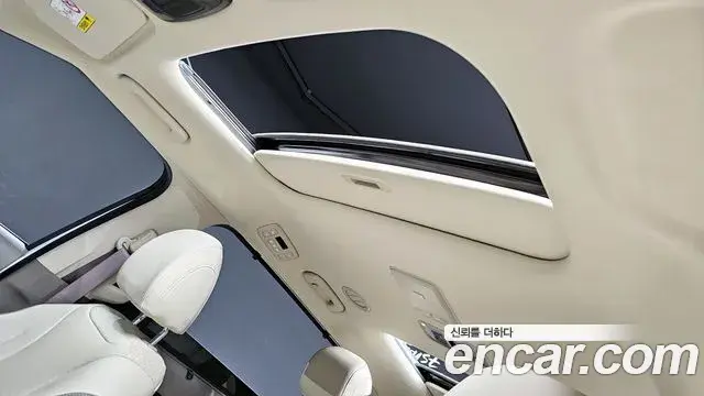 Kia Carnival 2021 — Şəkil 17/20