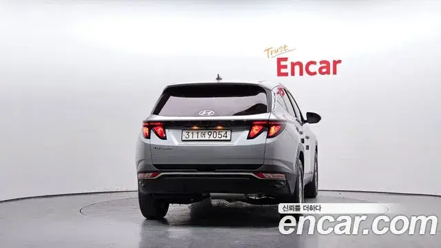 Hyundai Tucson Hybrid 2023 — Şəkil 10/20