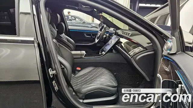Mercedes-Benz S-Class 2023 — Фото 11/20