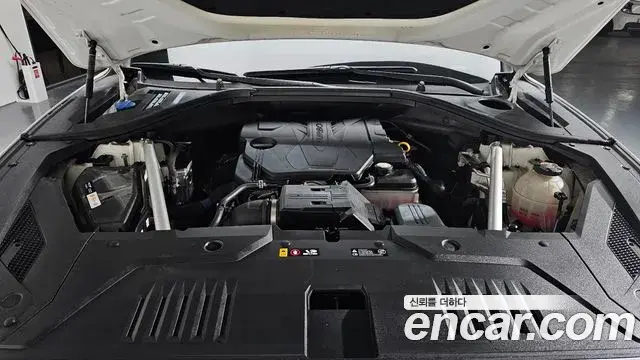 Genesis GV70 2021 — Şəkil 16/20