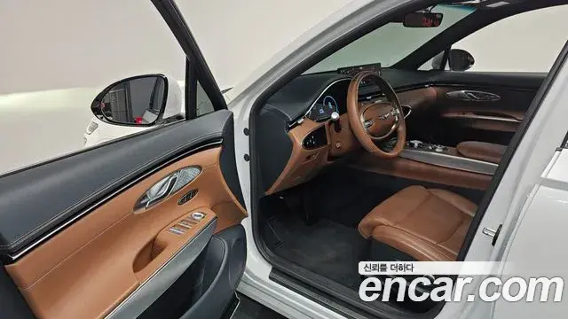 Genesis GV70 2021 — Şəkil 9/20
