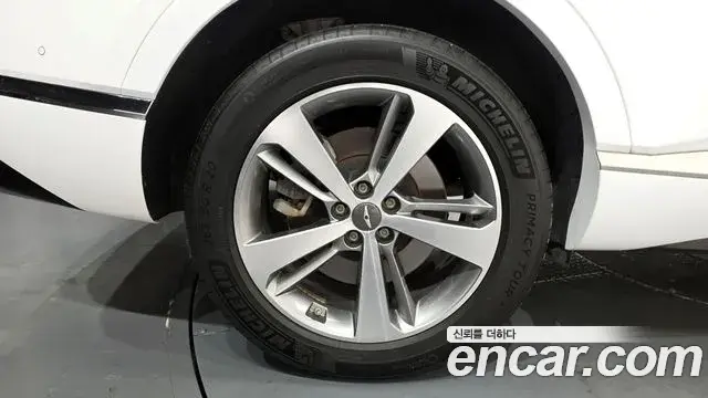 Genesis GV80 2020 — ფოტო 13/20