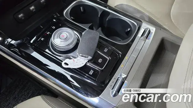 Kia Carnival 2021 — Şəkil 14/20