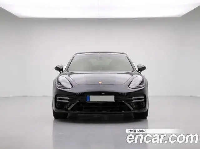 Porsche Panamera 2022 — Фото 4/20