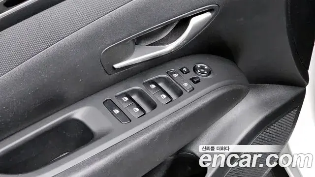 Hyundai Tucson Hybrid 2020 — ფოტო 13/20