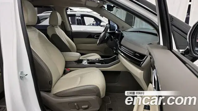 Kia Carnival 2024 — Photo 15/20