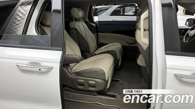 Kia Carnival 2024 — Photo 3/20
