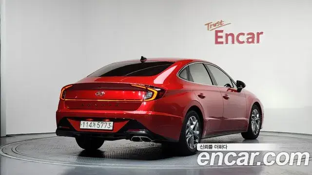 Hyundai Sonata Hybrid 2019 — Photo 14/20