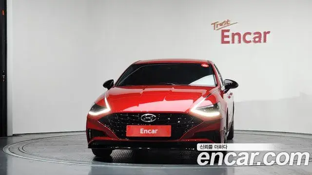 Hyundai Sonata Hybrid 2019 — Photo 6/20