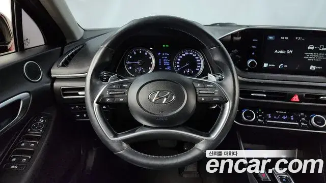 Hyundai Sonata Hybrid 2019 — Photo 7/20