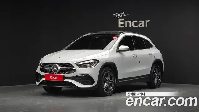 Mercedes-Benz GLA-Class 2020 — Photo 3/20