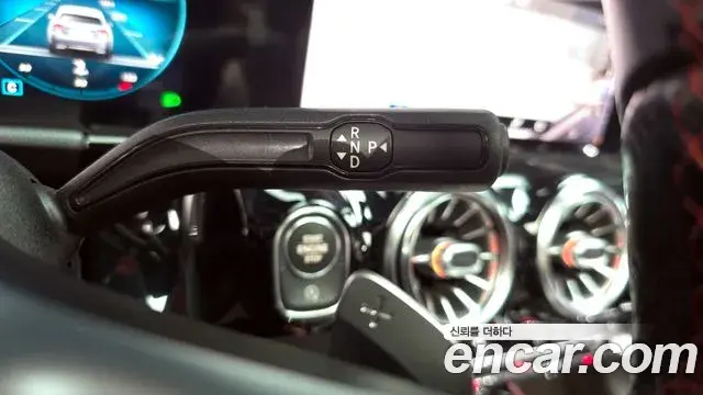 Mercedes-Benz GLA-Class 2020 — Photo 16/20