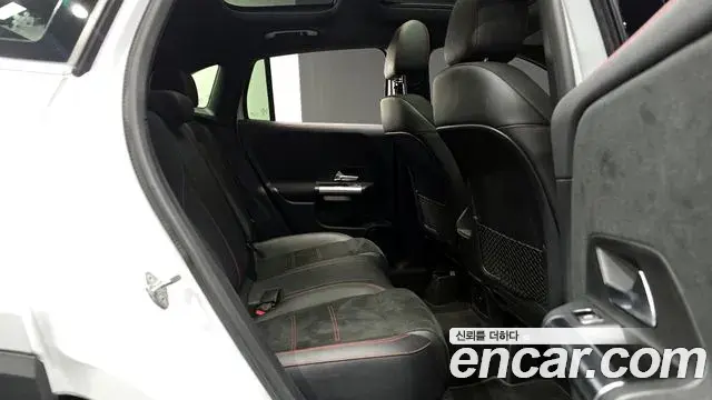 Mercedes-Benz GLA-Class 2020 — Photo 5/20