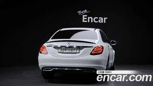 Mercedes-Benz C-Class 2018 — Şəkil 4/20