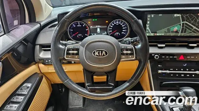 Kia Carnival 2021 — Фото 13/20