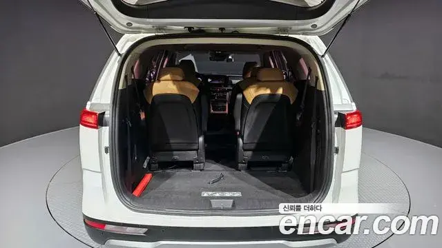 Kia Carnival 2021 — Фото 20/20