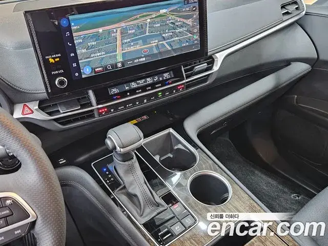 Toyota Sienna 2025 — Photo 14/20