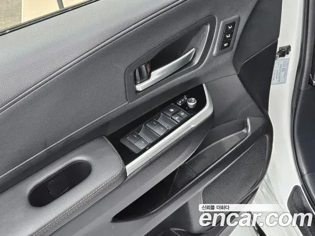 Toyota Sienna 2025 — Photo 13/20