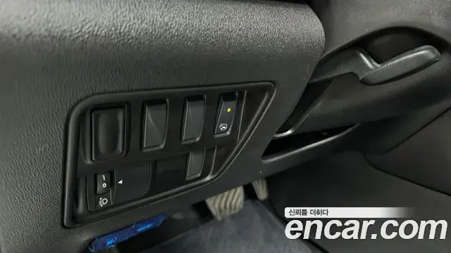 Renault Samsung QM6 2022 — ფოტო 8/20