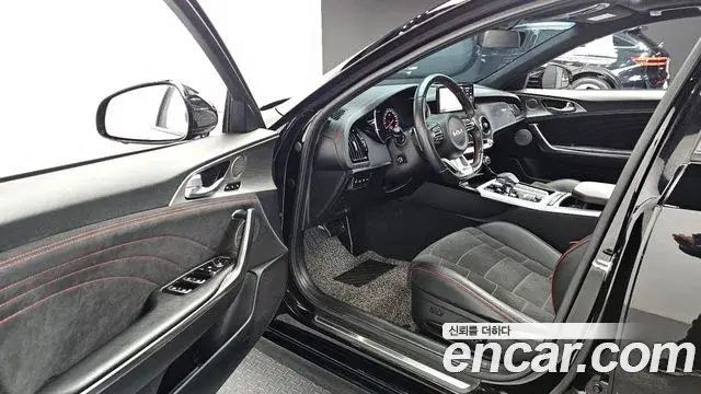 Kia Stinger Meister 2022 — Şəkil 10/20